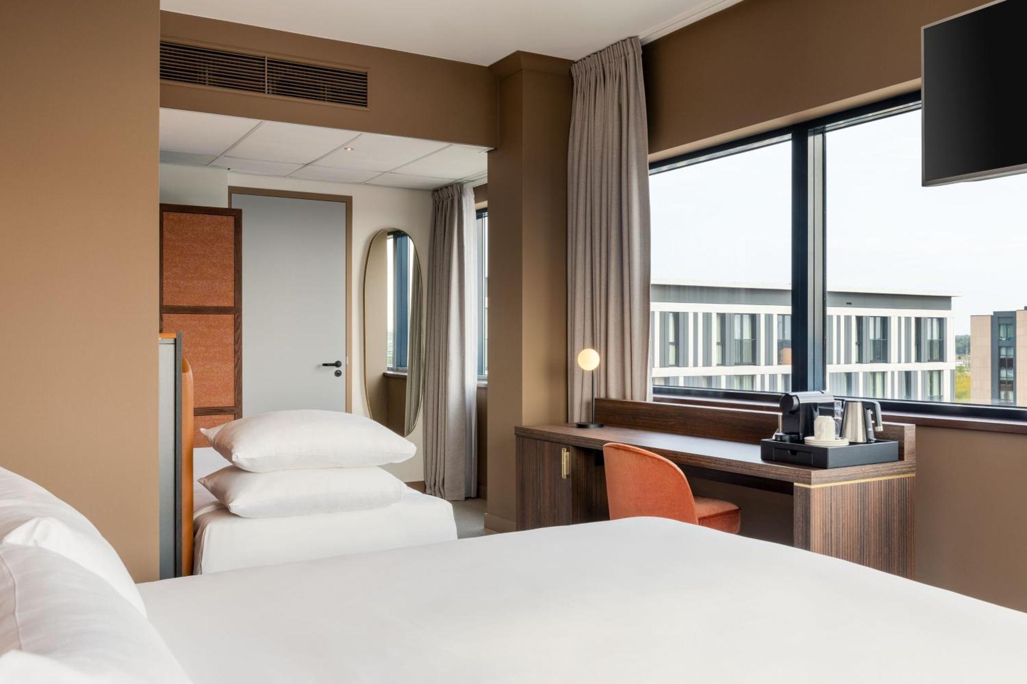 Corendon Amsterdam Schiphol Airport, A Tribute Portfolio Hotel Badhoevedorp Exterior photo